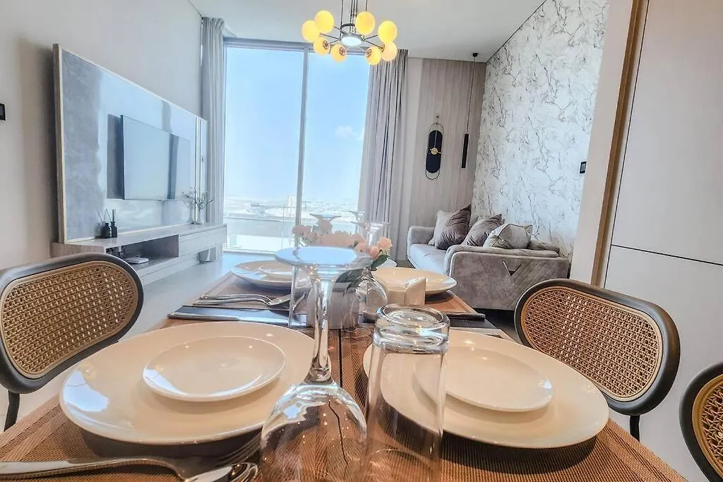 Stay By Latinem Luxury 2Br Holiday Home Cvr B3107 Near Burj Khalifa ドバイ 0*,