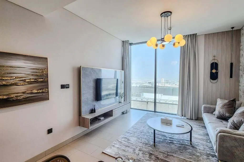 Stay By Latinem Luxury 2Br Holiday Home Cvr B3107 Near Burj Khalifa ドバイ
